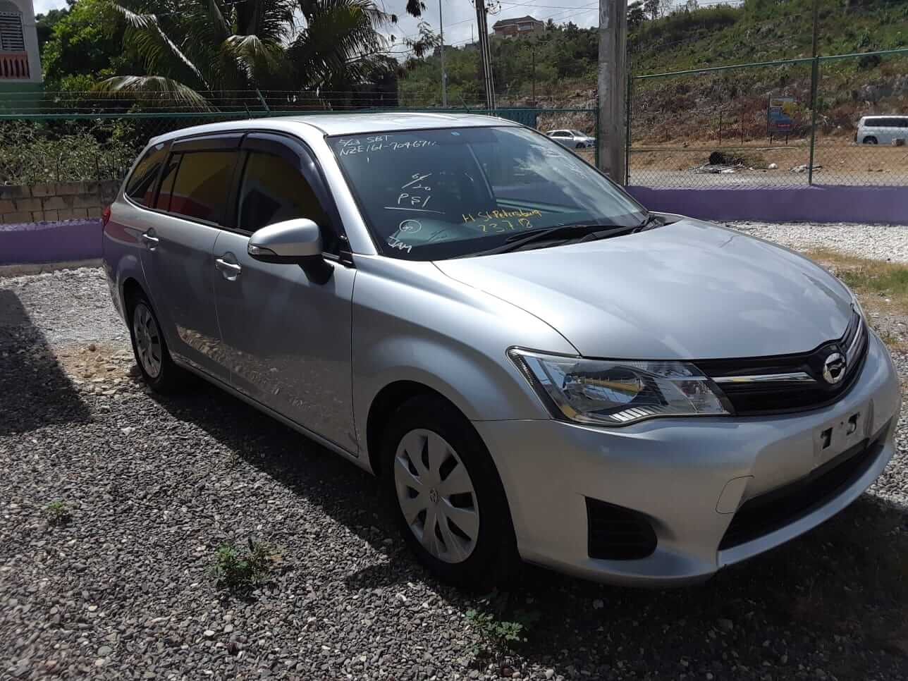 Toyota fielder 2013