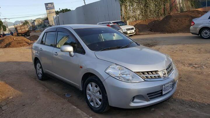 Nissan tiida 2008 год