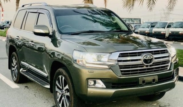 Newly Shipped Used 2017 TOYOTA LAND CRUISER