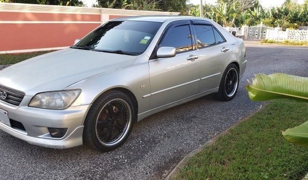 Toyota Altezza For Sale In Jamaica