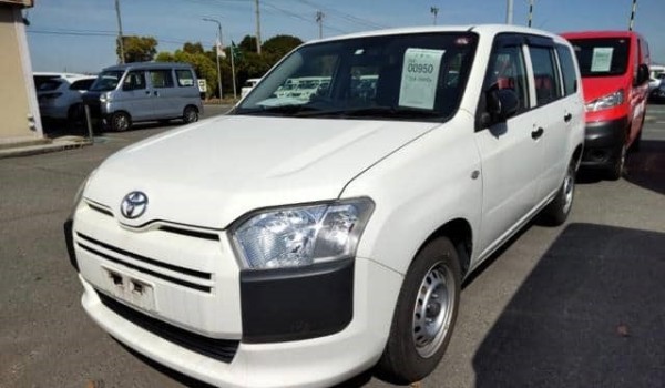 USED 2018 TOYOTA PROBOX