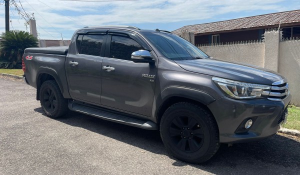 Toyota Hilux Revo G