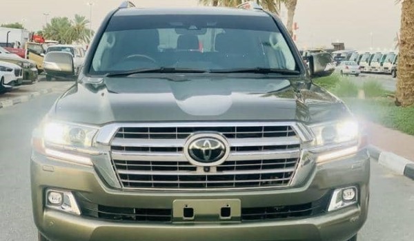 Newly Shipped Used 2017 TOYOTA LAND CRUISER