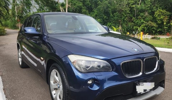 2012BMW X1 1.75m