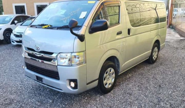 Toyota Hiace GL